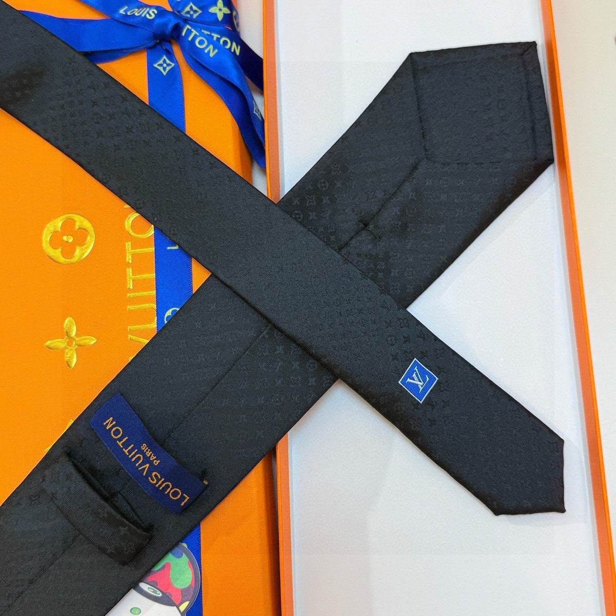 Louis Vuitton Style Men's Textured Silk Tie