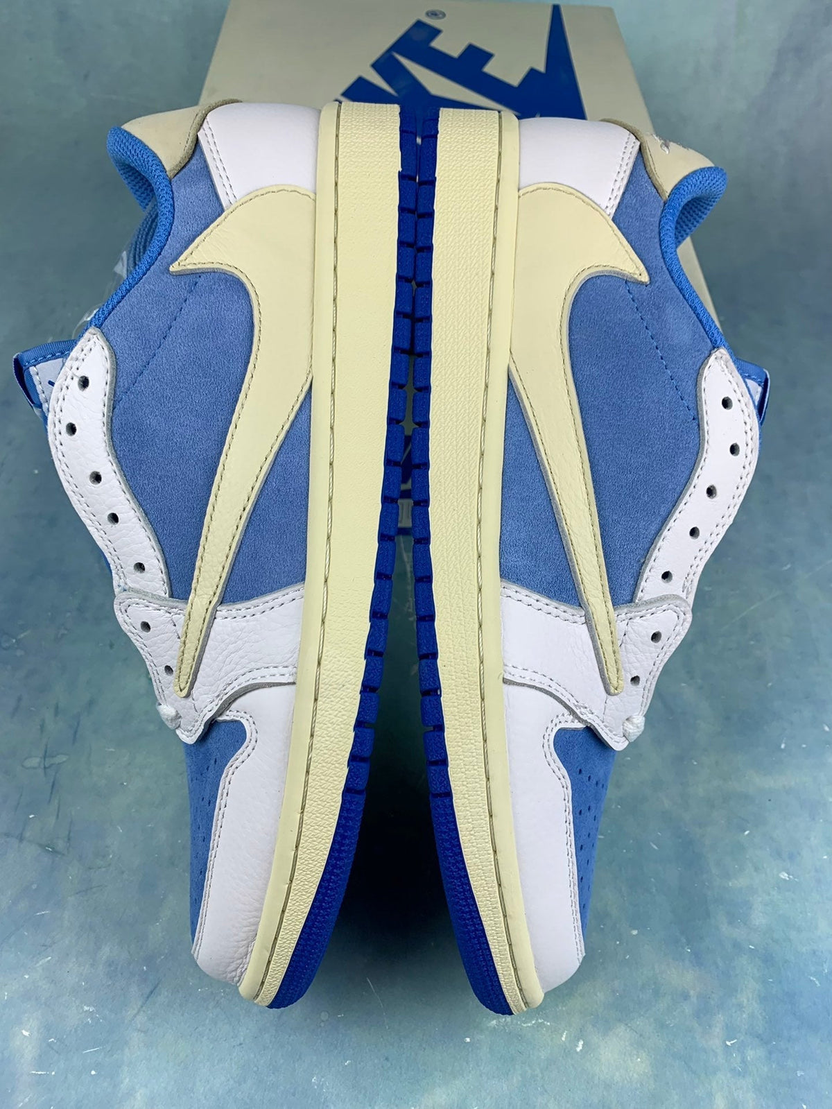 Air Jordan 1 Low White/Treasure Blue Unisex Sneakers DM7866-134