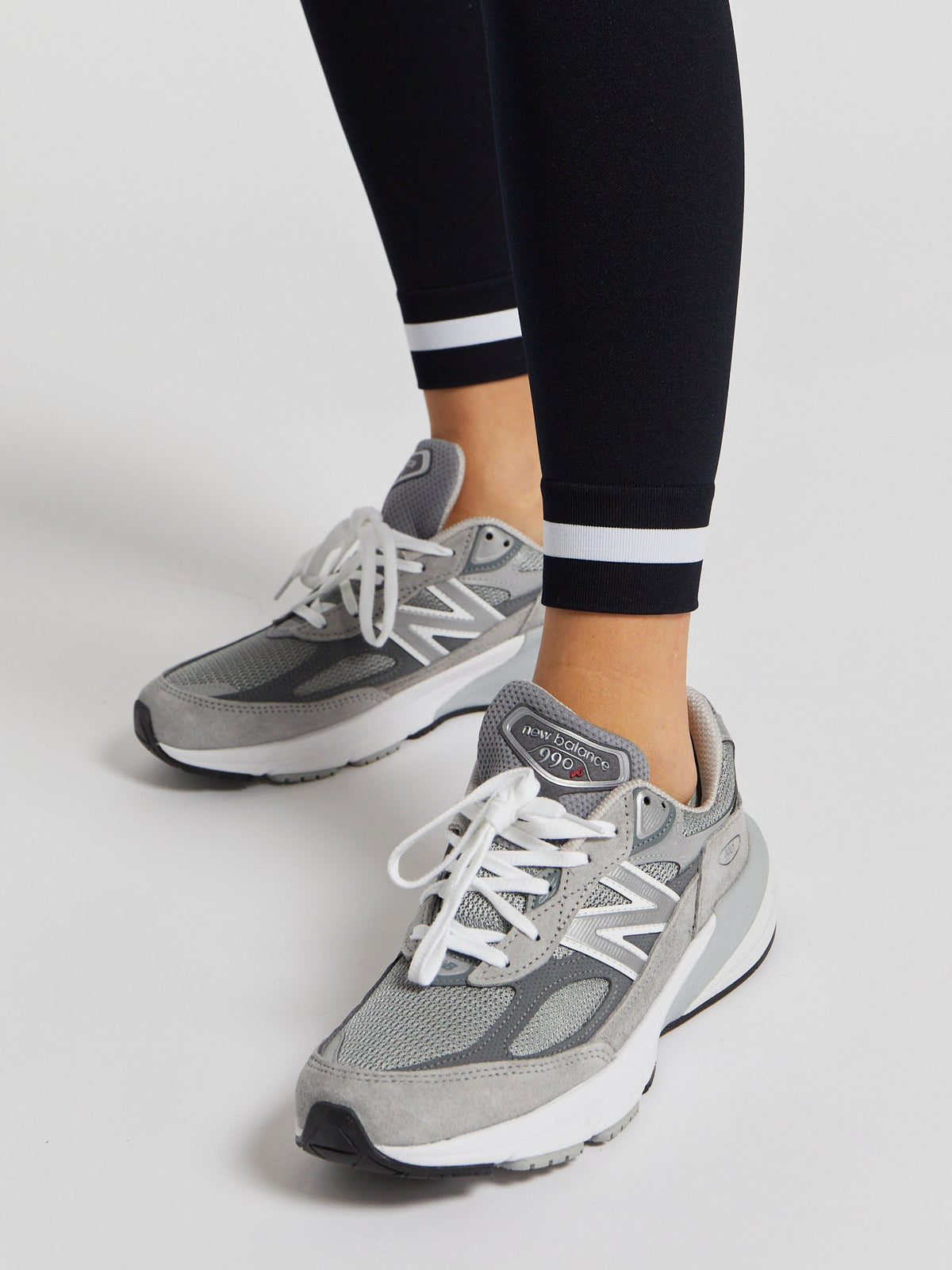 FORM SEAMLESS 25IN MIDI PANT