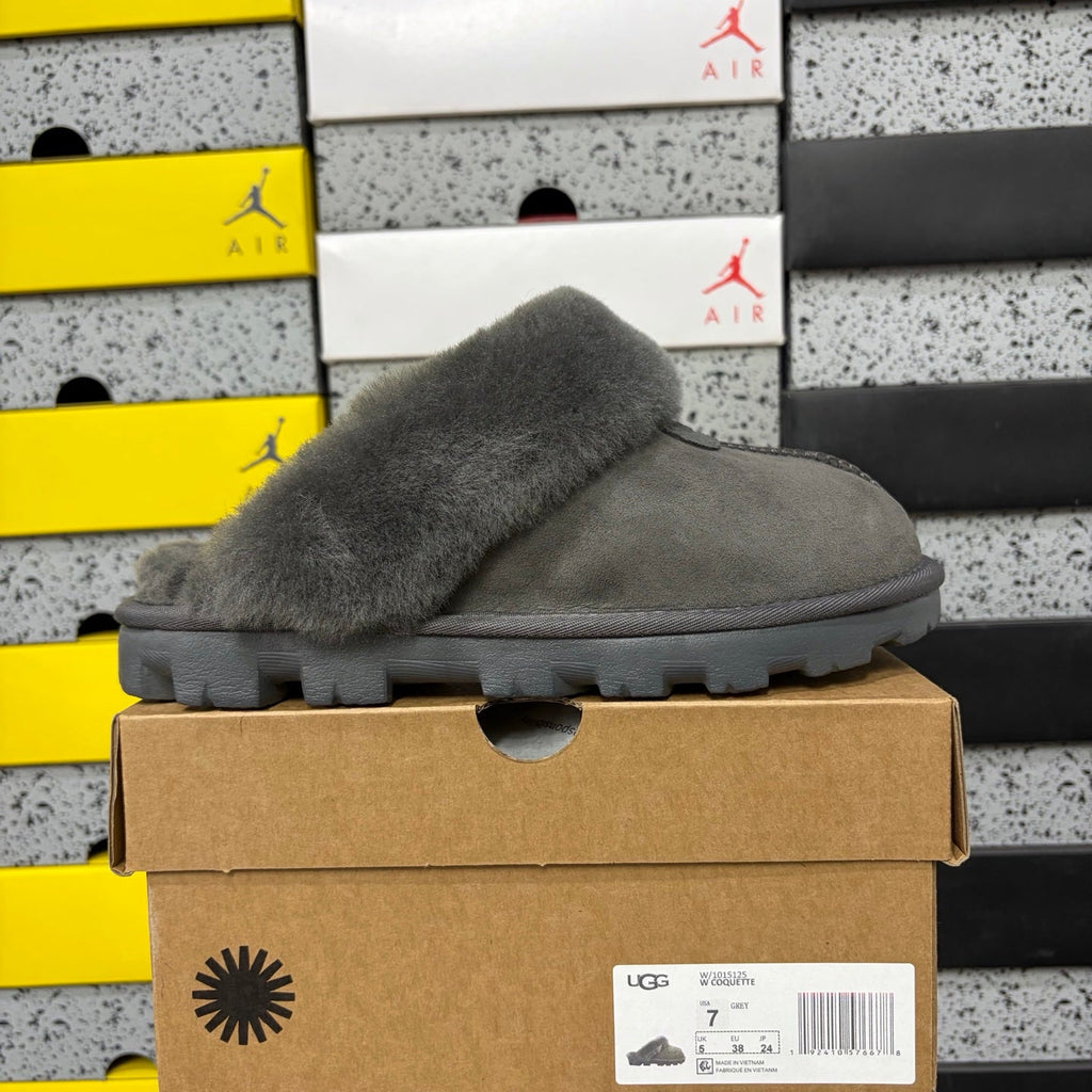 UGG Scuffette Suede Slipper Mule with Cream Shearling Collar & Embossed UGG Logo in Chestnut