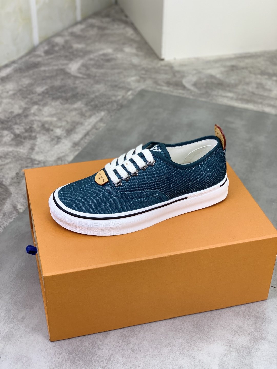 Louis Vuitton Textured Low-Top Sneakers