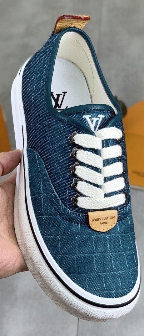 Louis Vuitton Textured Low-Top Sneakers