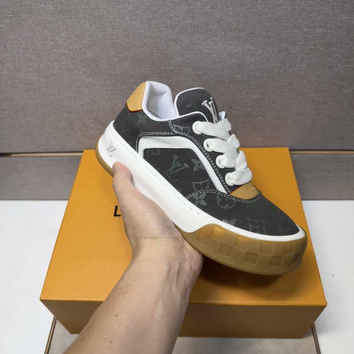Louis Vuitton Men's Patterned Low-Top Sneakers - Contrast Trim